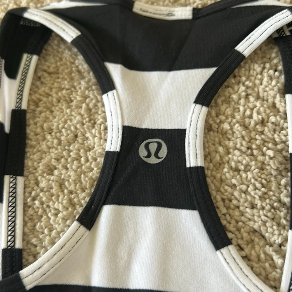 Lululemon Racer back Tank *New without Tag - Picture 5 of 5
